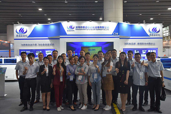 Máquina da montagem do alcance 250000CPH SMT da capacidade da maneira da movimentação da linha central de XYZ da câmara digital do CCC 5PCS