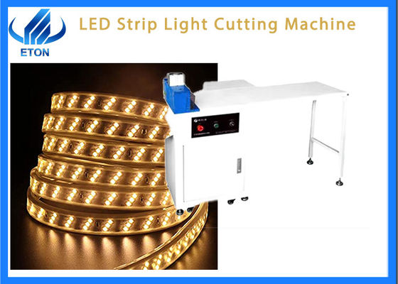 máquina de corte automática da tira do diodo emissor de luz de 1500mm*350mm*900mm na linha de produção da tira