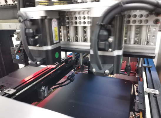 Máquina da colocação de Windows 7 SMT da máquina da montagem de SMT da cabeça 12PCS